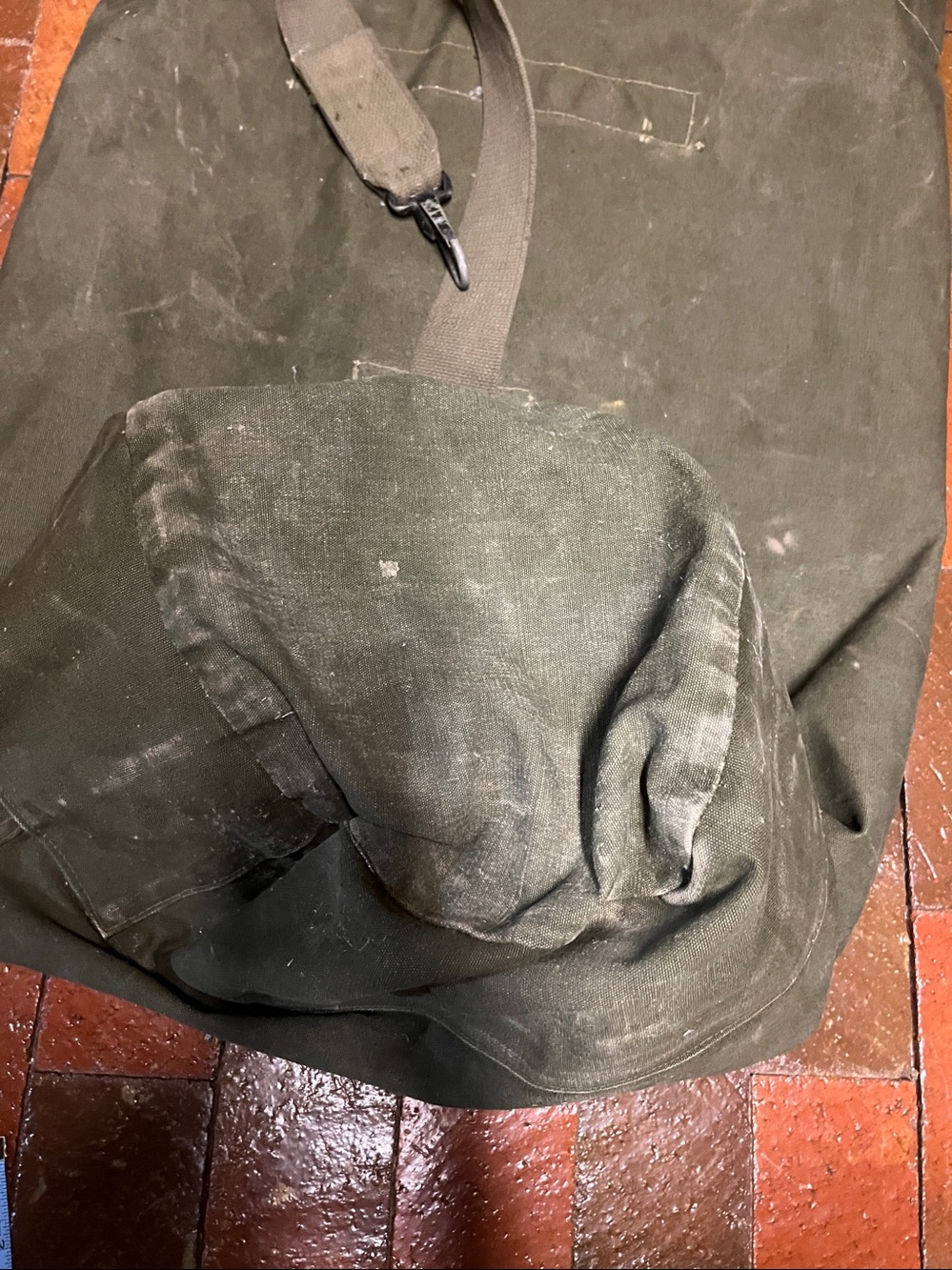 vintage US Army duffel bag 31” long x 21” wide 3048 - Picture 5 of 8